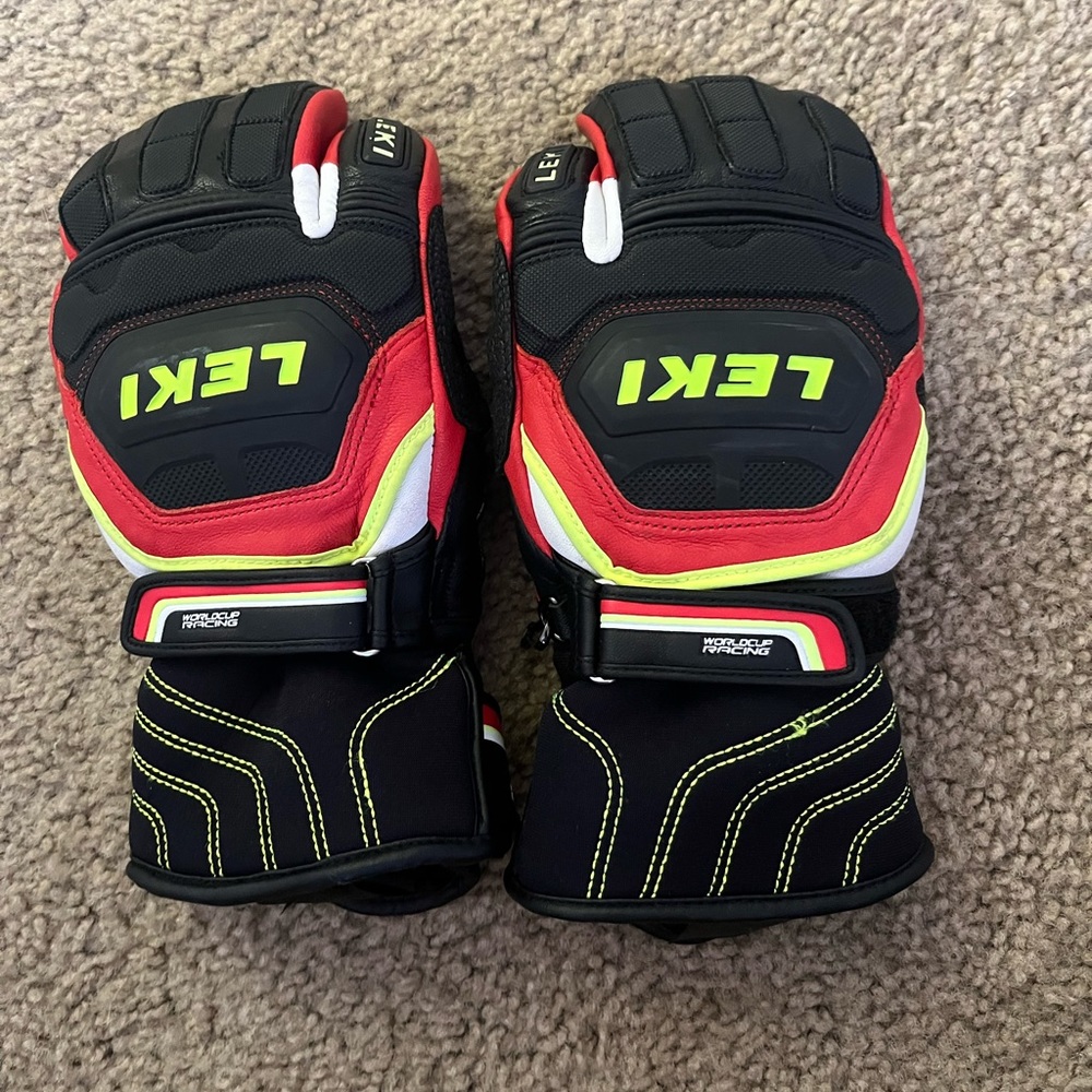 Leki Small Junior Racing Gloves.